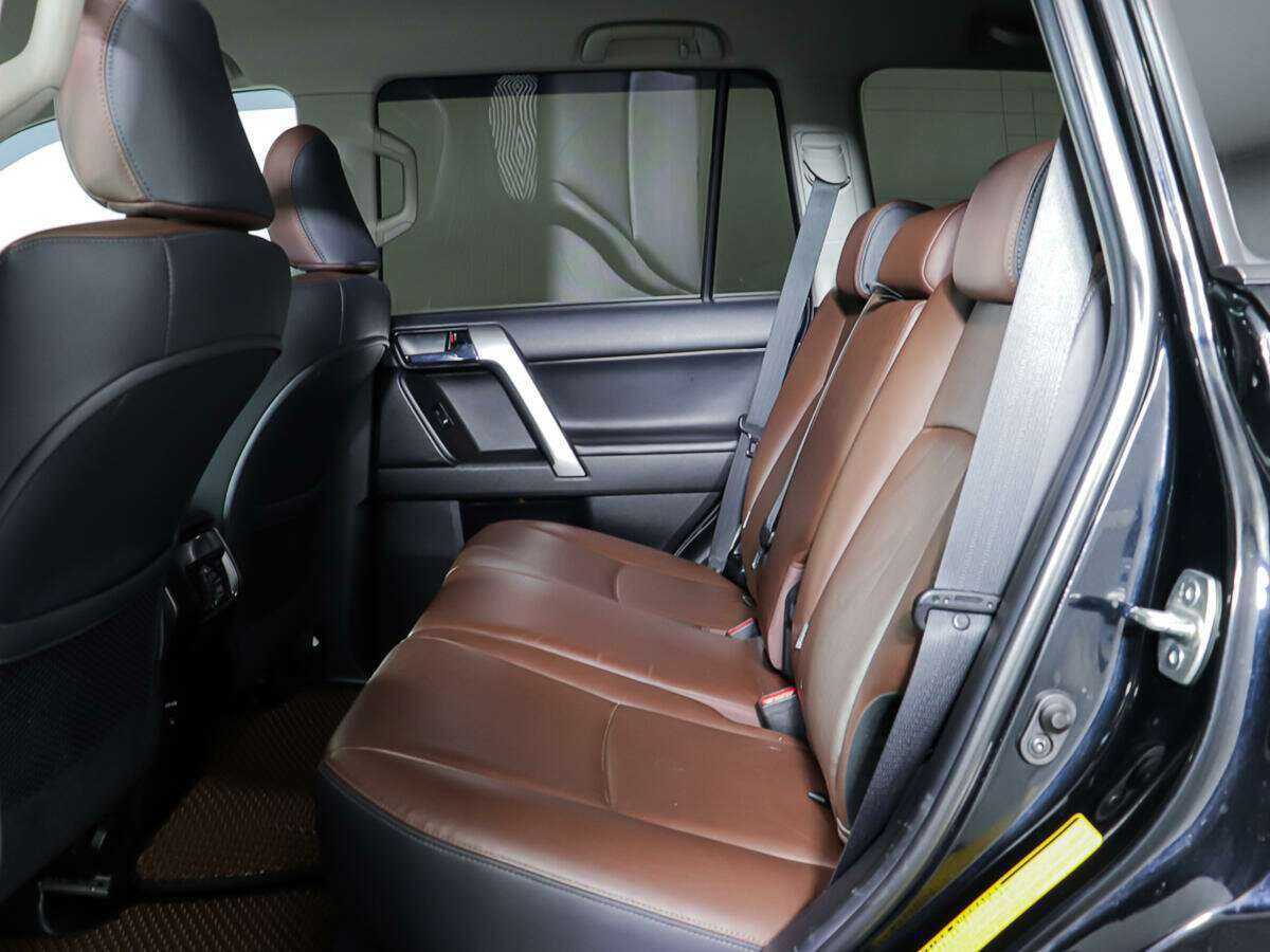 Купить Toyota Land Cruiser Prado с пробегом. Фото: #11