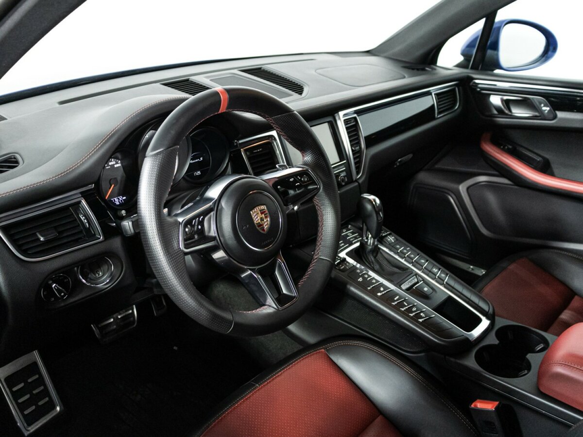Купить Porsche Macan с пробегом. Фото: #10
