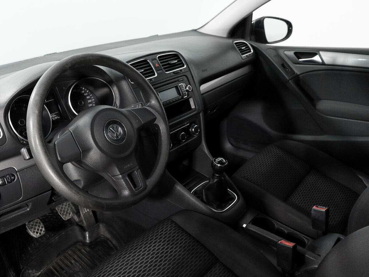 Купить Volkswagen Golf с пробегом. Фото: #7