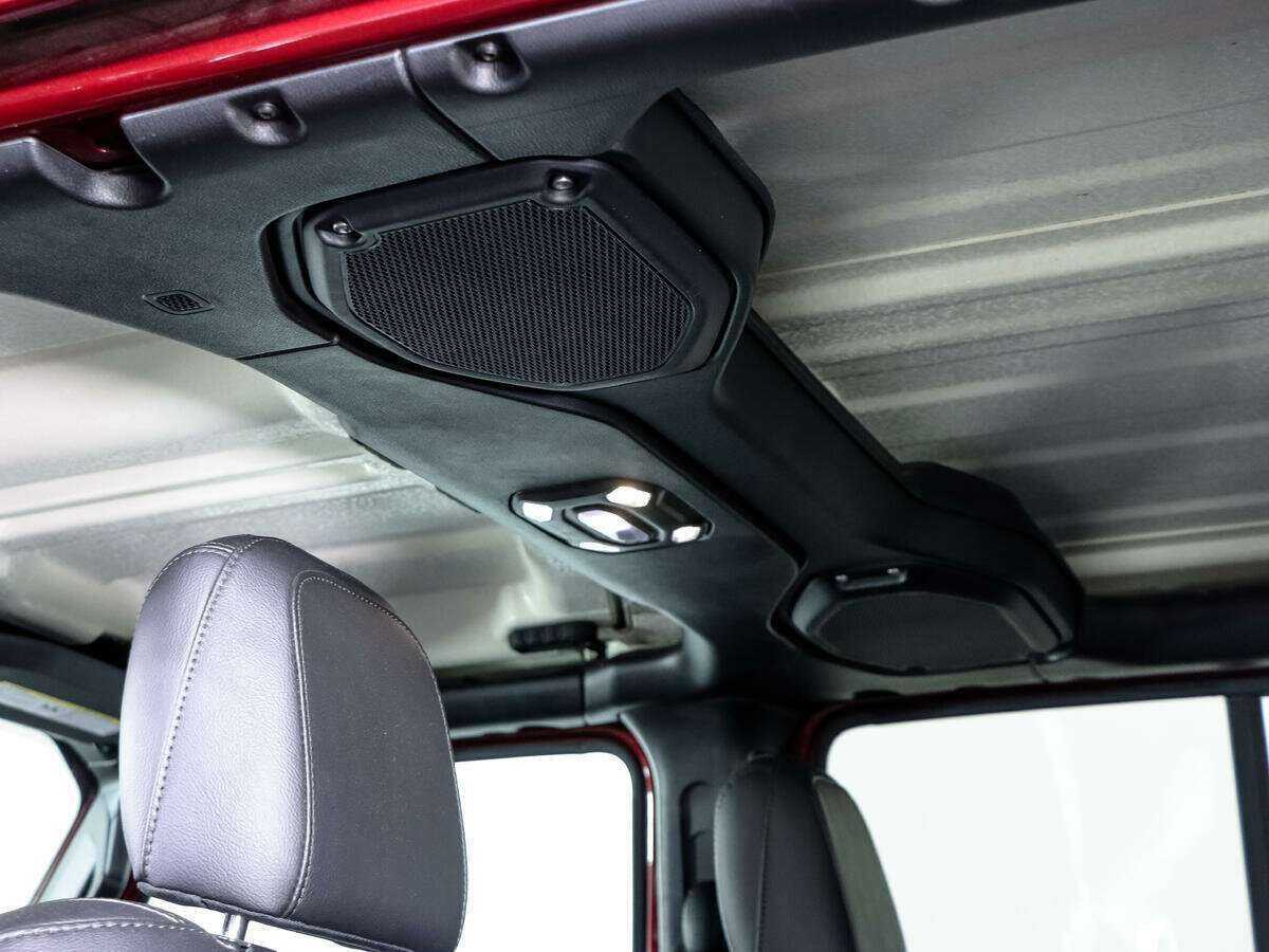 Купить Jeep Wrangler с пробегом. Фото: #11