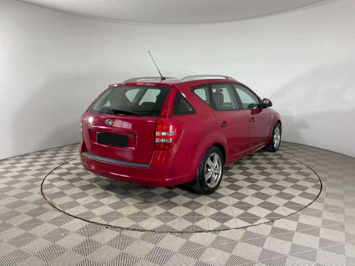 Купить Kia Ceed с пробегом. Фото: #3