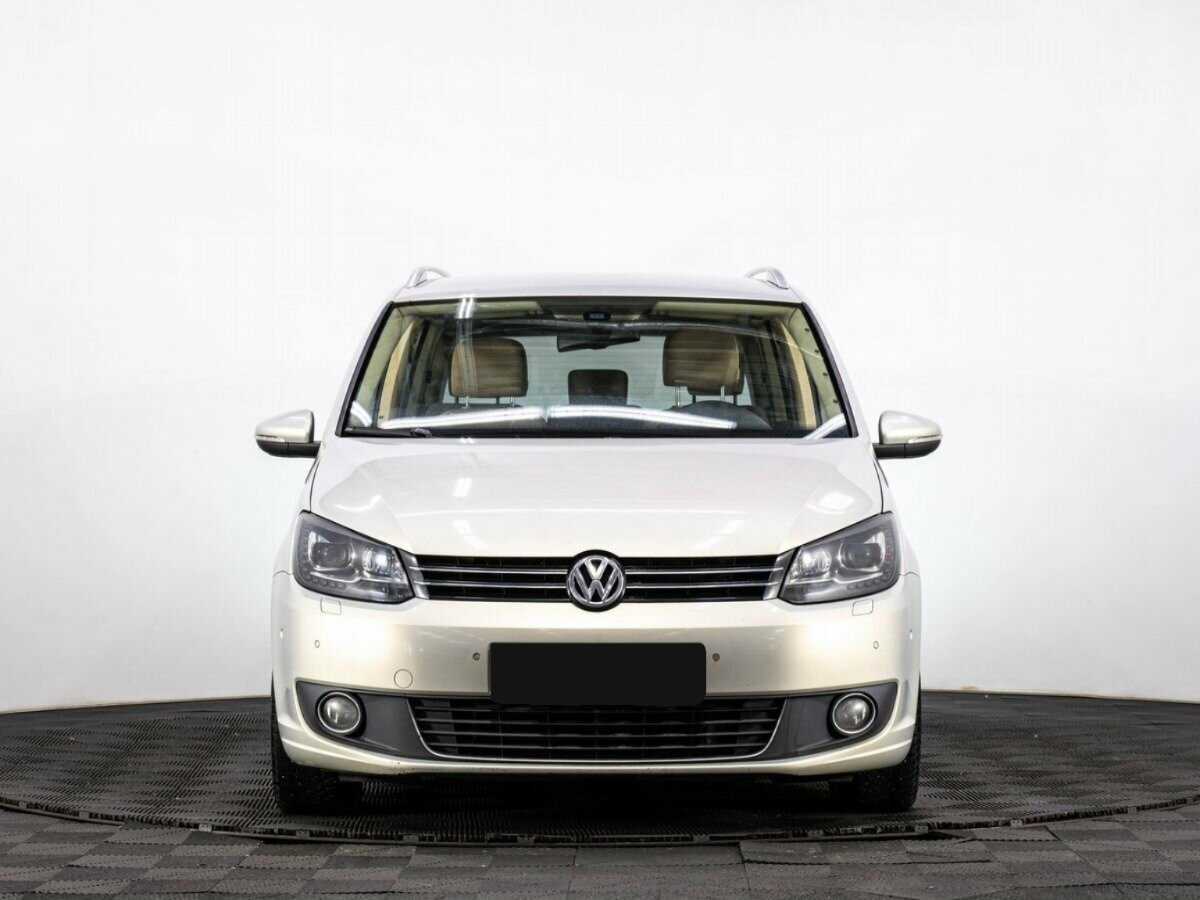 Купить Volkswagen Touran с пробегом. Фото: #1