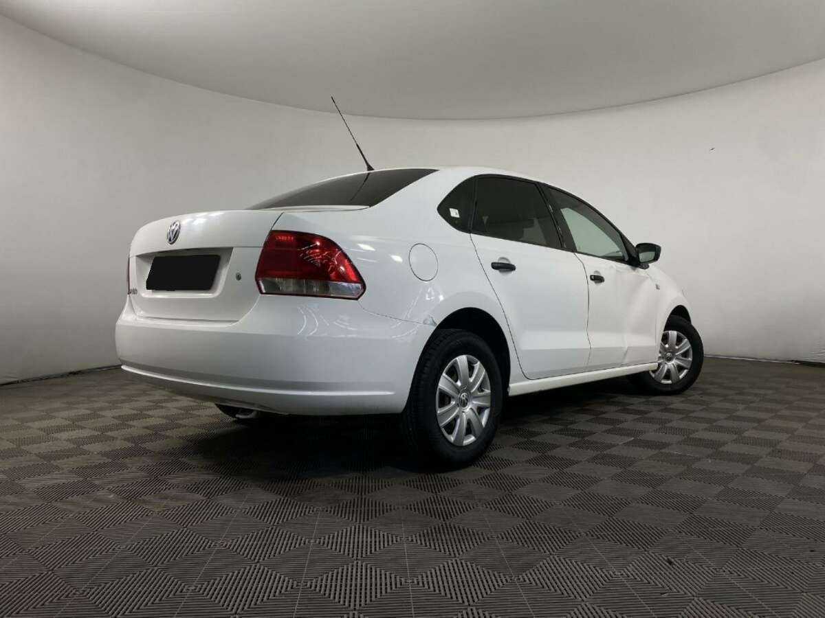 Купить Volkswagen Polo с пробегом. Фото: #3