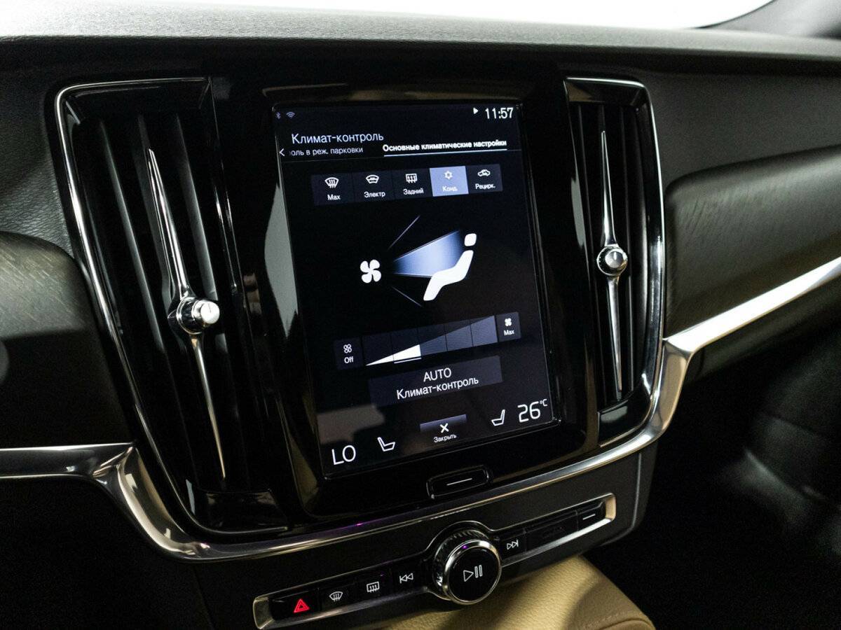 Купить Volvo V90 Cross Country с пробегом. Фото: #18