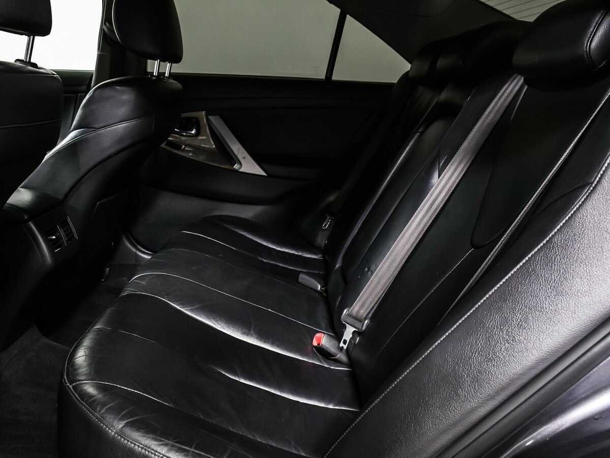 Купить Toyota Camry с пробегом. Фото: #13