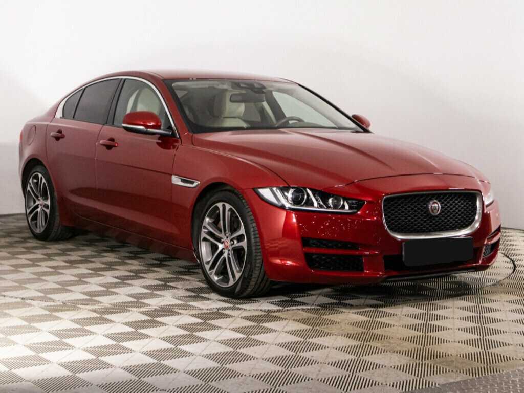Купить Jaguar XE с пробегом. Фото: #2