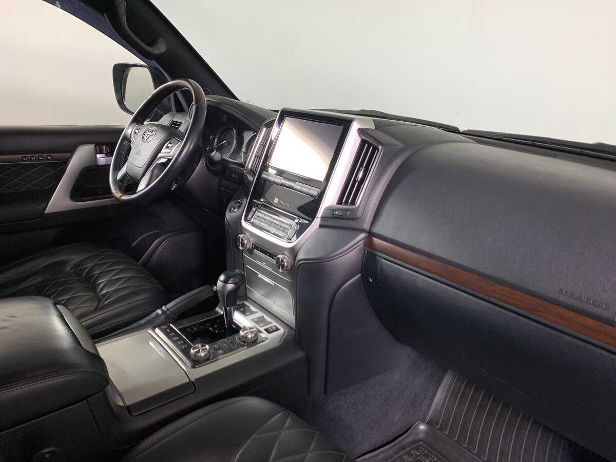 Купить Toyota Land Cruiser с пробегом. Фото: #13