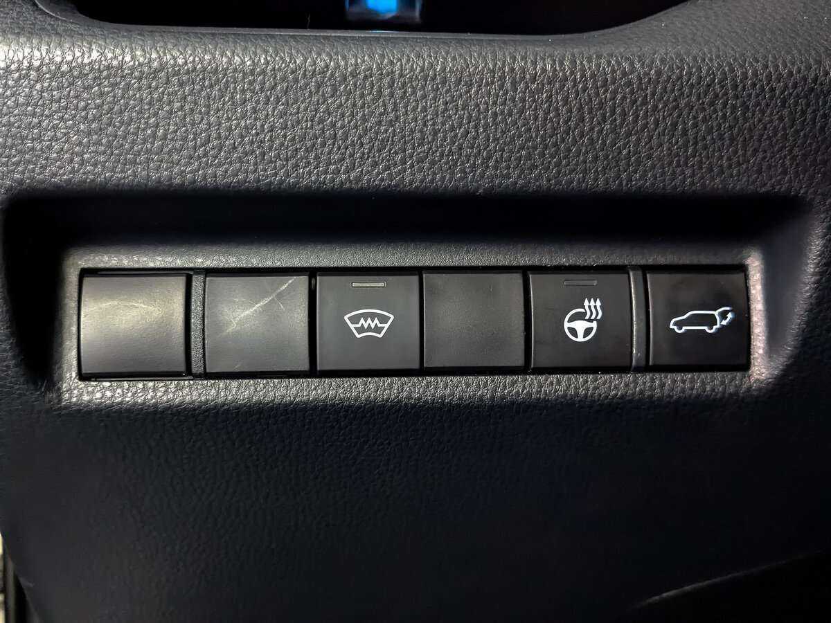 Купить Toyota RAV4 с пробегом. Фото: #24
