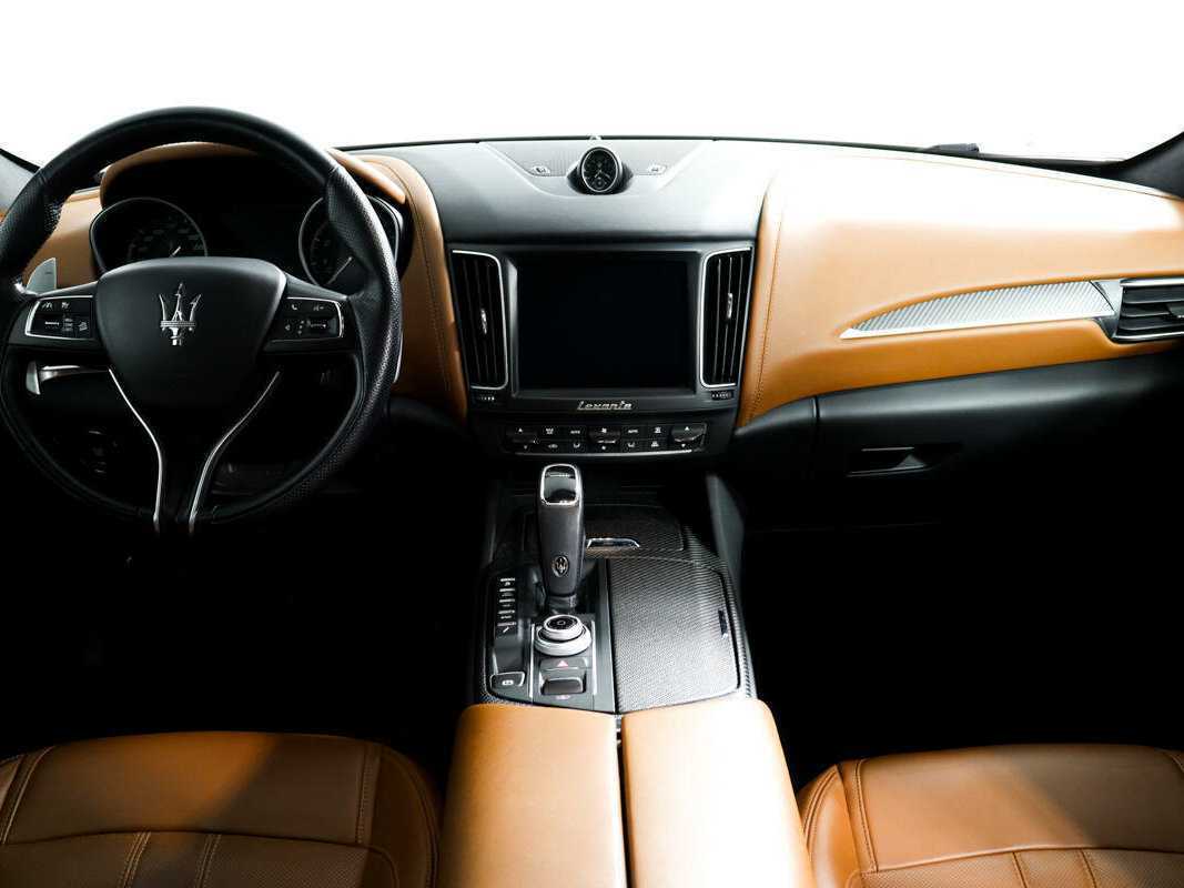 Купить Maserati Levante с пробегом. Фото: #10
