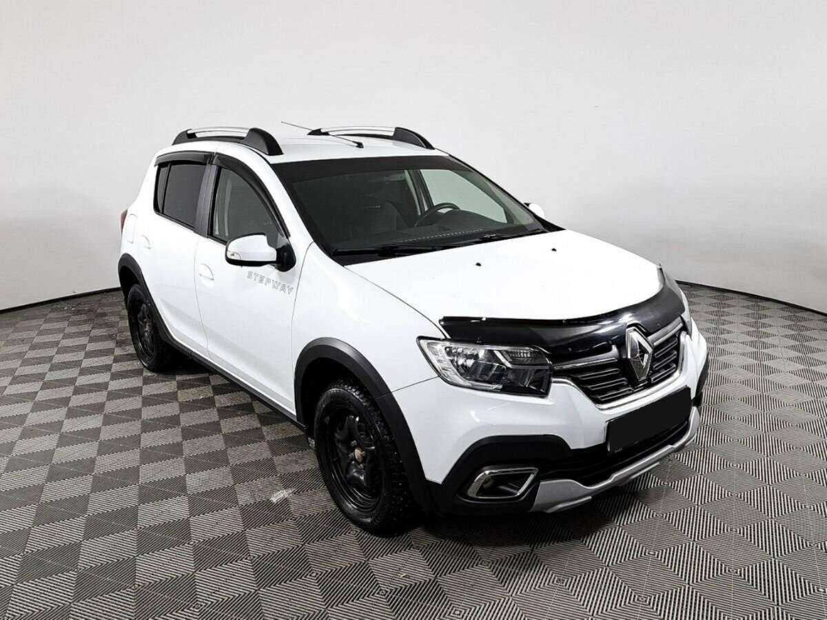Купить Renault Sandero с пробегом. Фото: #2