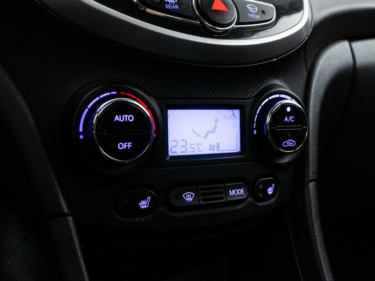 Купить Hyundai Solaris с пробегом. Фото: #15
