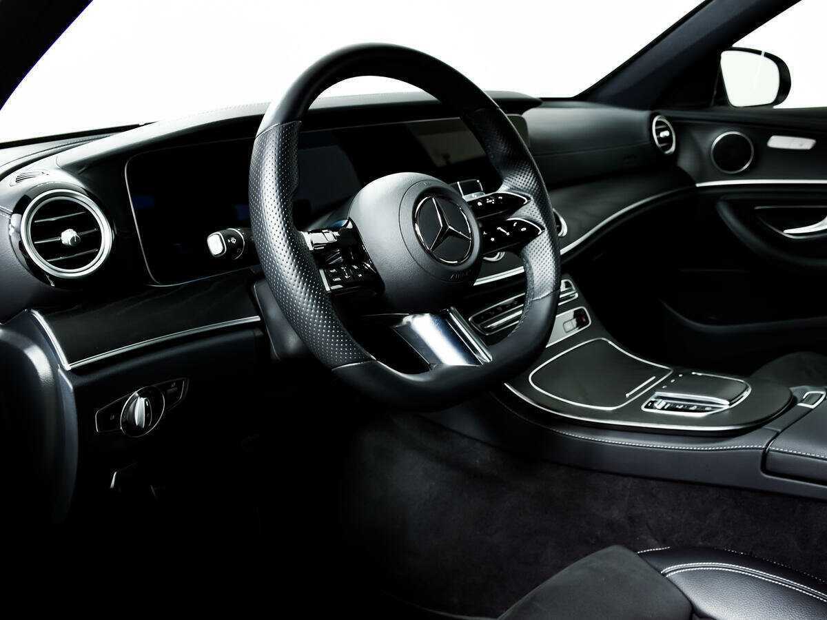Купить Mercedes-Benz E-Класс с пробегом. Фото: #12