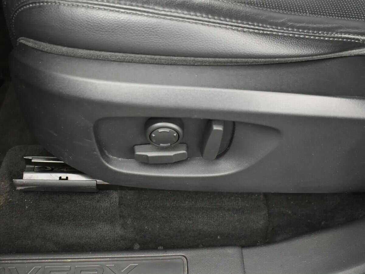 Купить Land Rover Discovery Sport с пробегом. Фото: #9