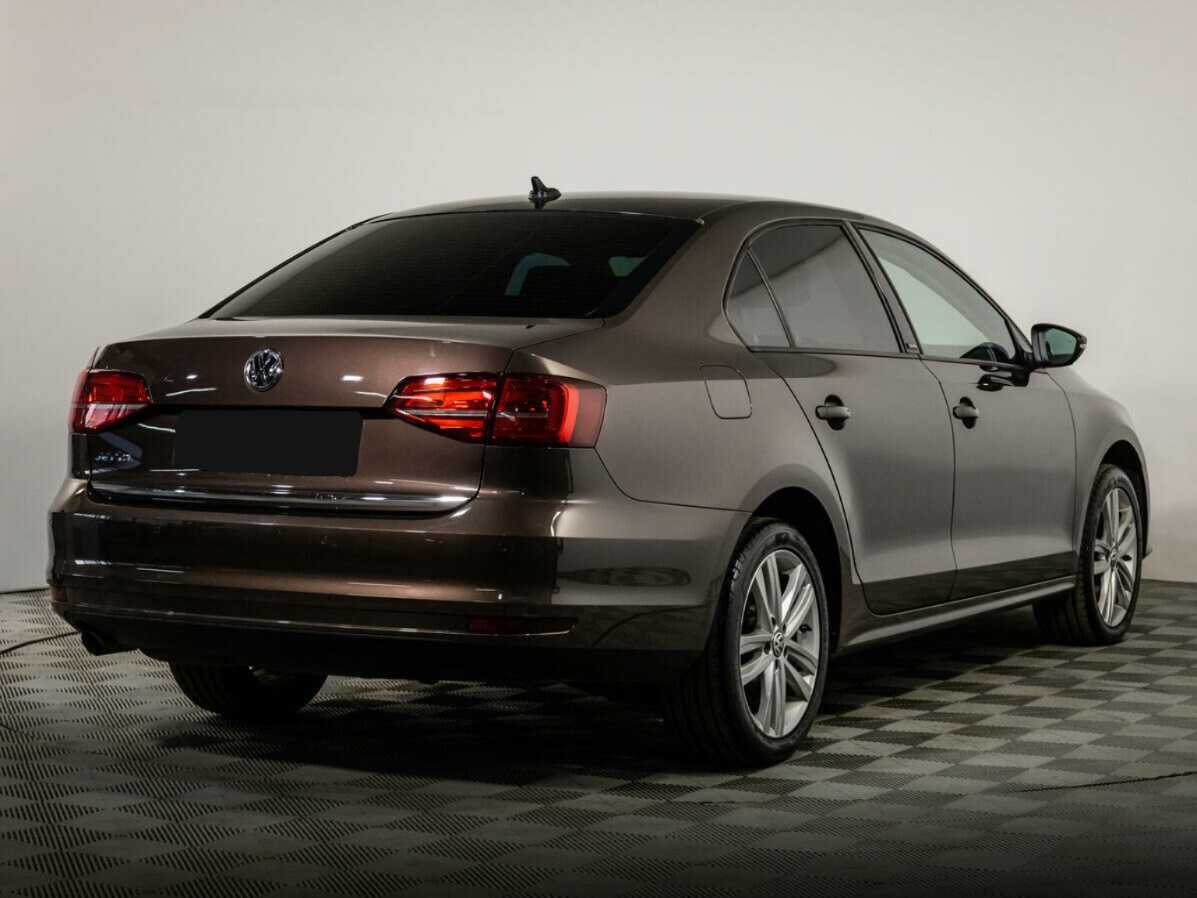 Купить Volkswagen Jetta с пробегом. Фото: #3