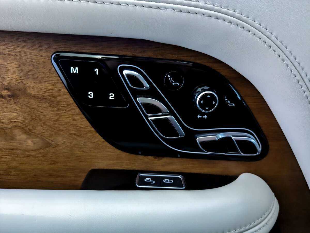 Купить Land Rover Range Rover с пробегом. Фото: #14