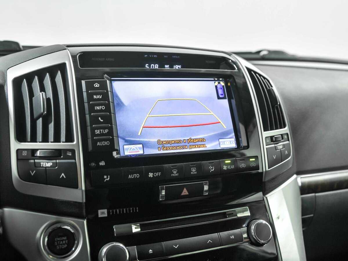 Купить Toyota Land Cruiser с пробегом. Фото: #11