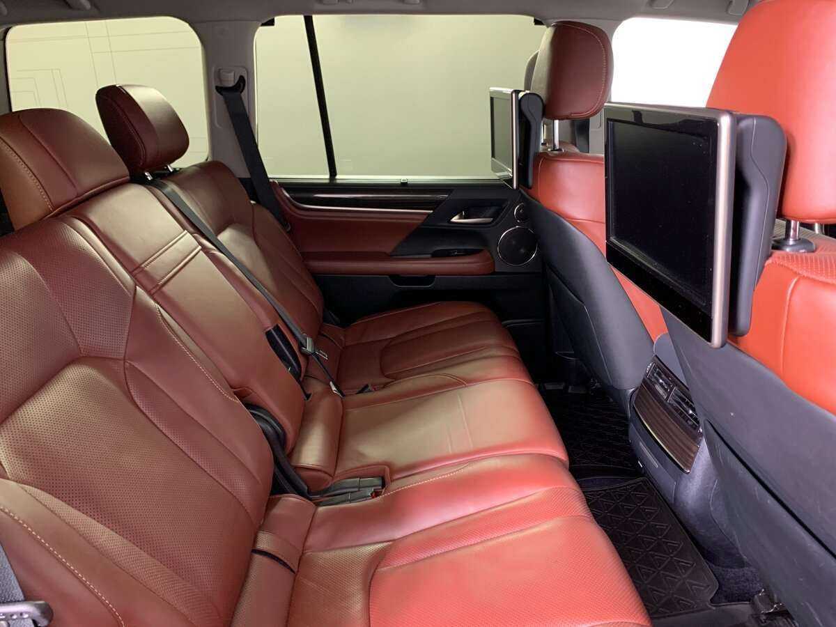 Купить Lexus LX с пробегом. Фото: #15