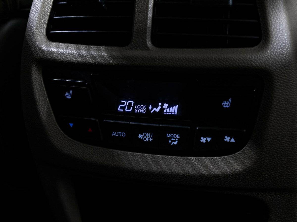 Купить Honda Pilot с пробегом. Фото: #23