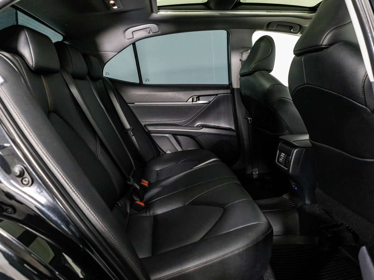 Купить Toyota Camry с пробегом. Фото: #20