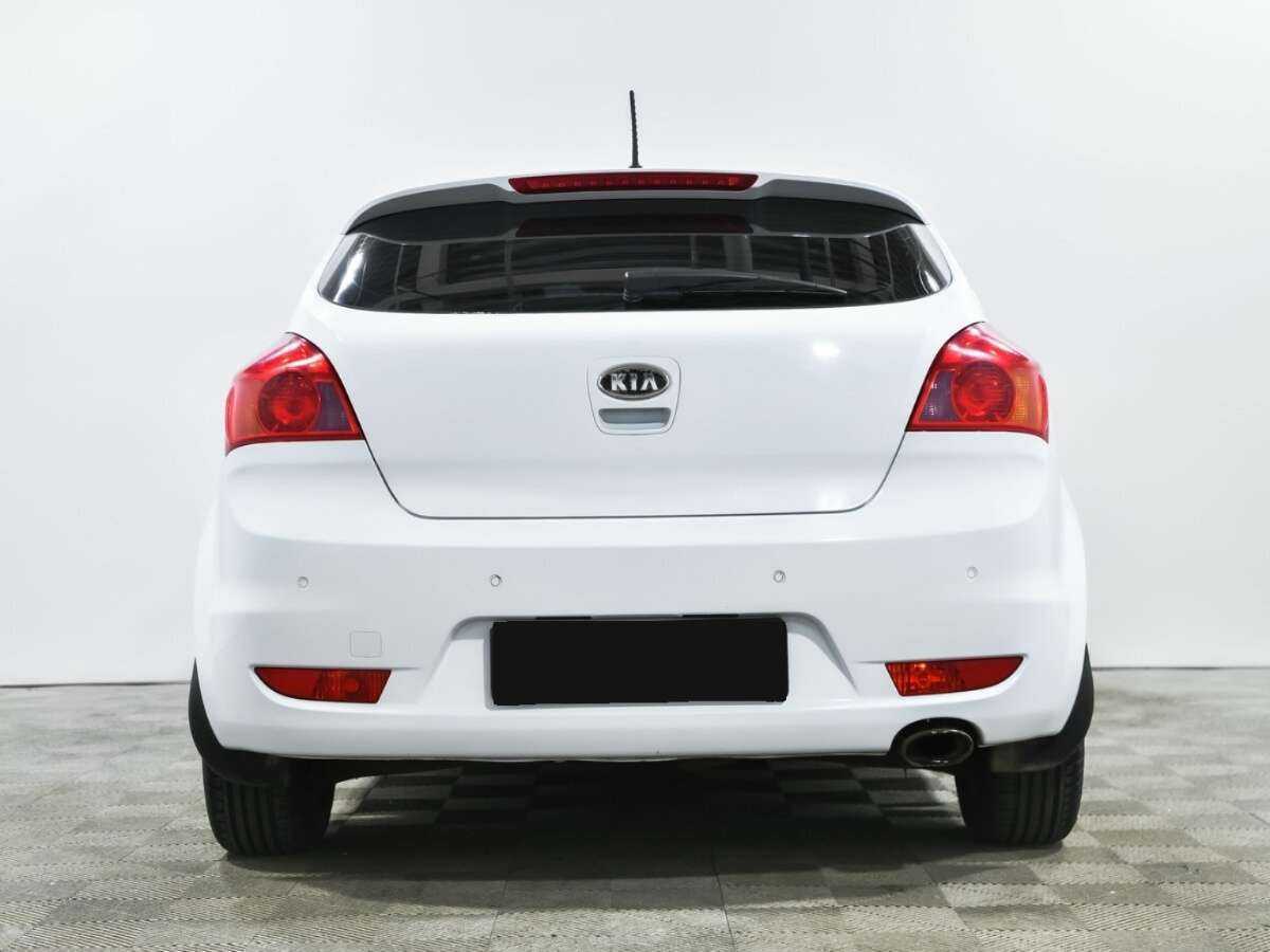 Купить Kia Ceed с пробегом. Фото: #3
