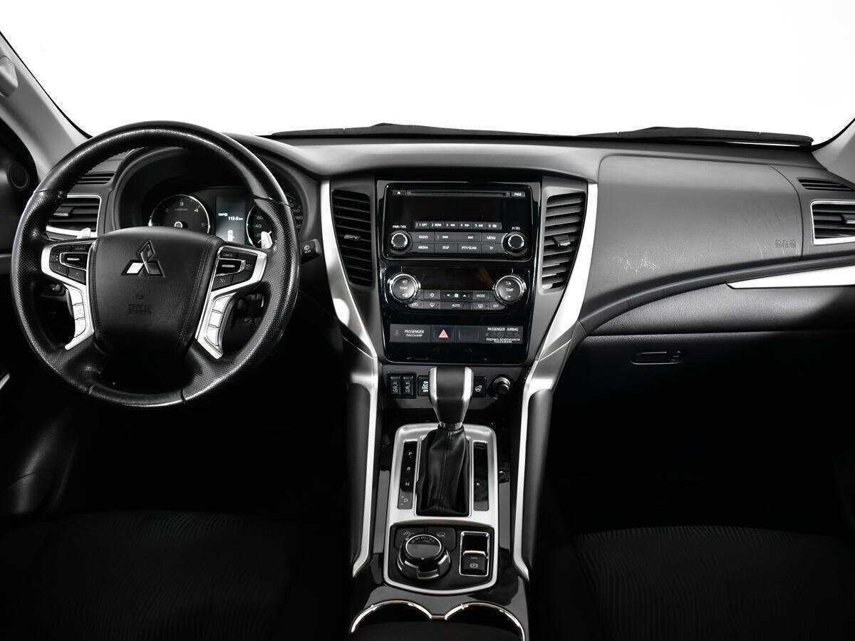 Купить Mitsubishi Pajero Sport с пробегом. Фото: #11
