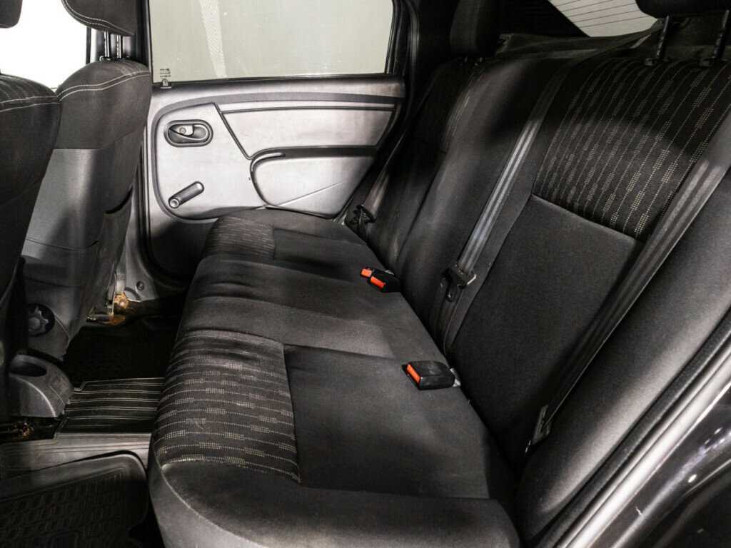 Купить Renault Logan с пробегом. Фото: #9
