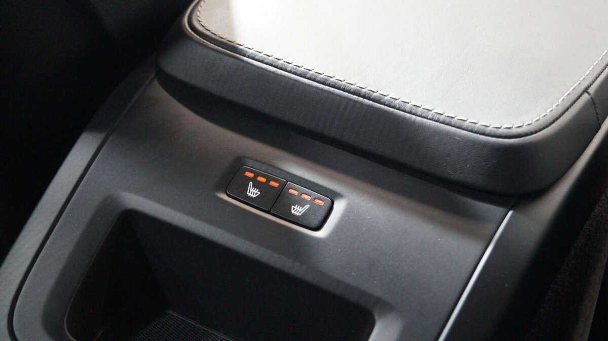 Купить Volvo XC90 с пробегом. Фото: #22