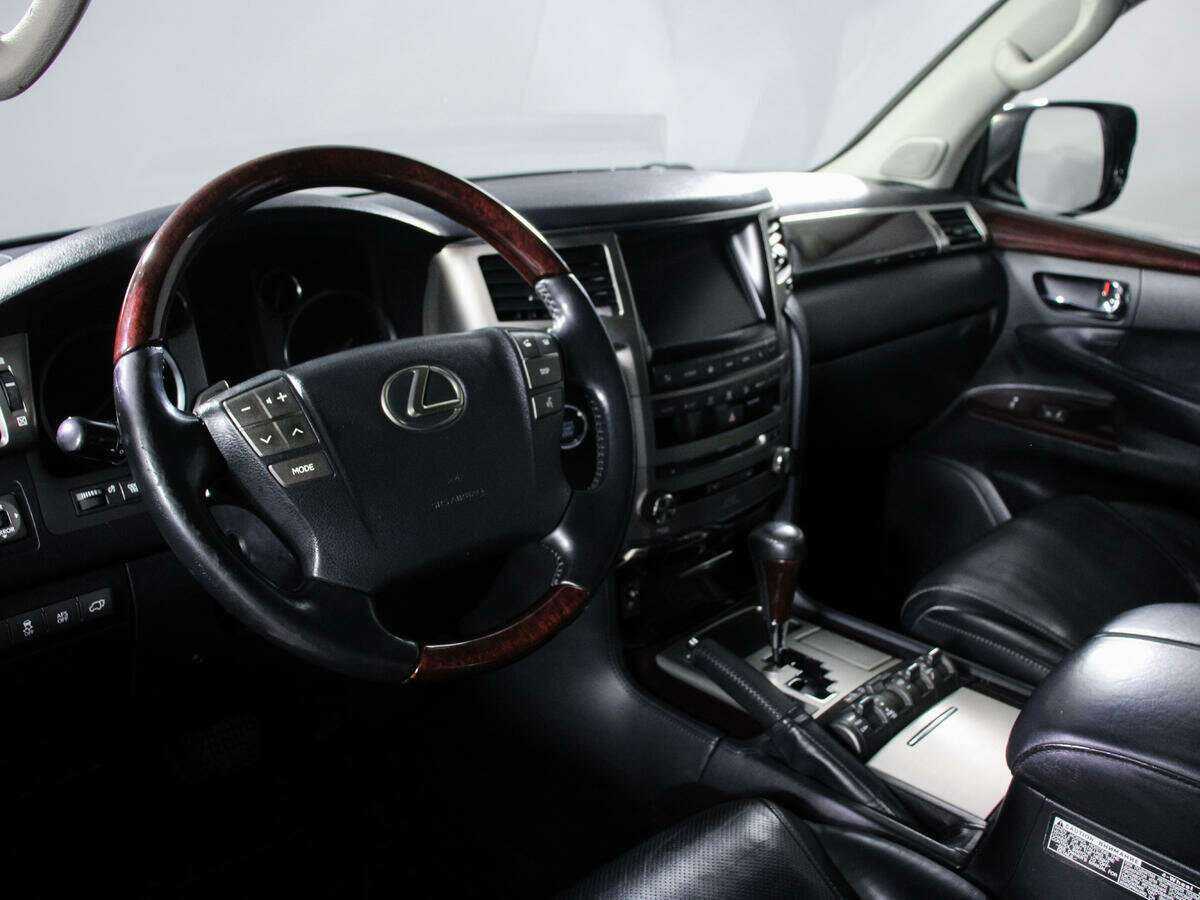 Купить Lexus LX с пробегом. Фото: #10