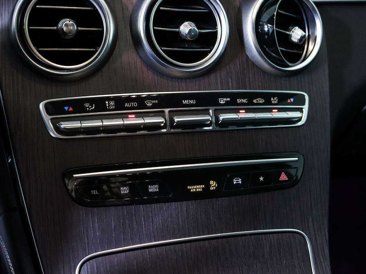 Купить Mercedes-Benz GLC с пробегом. Фото: #17