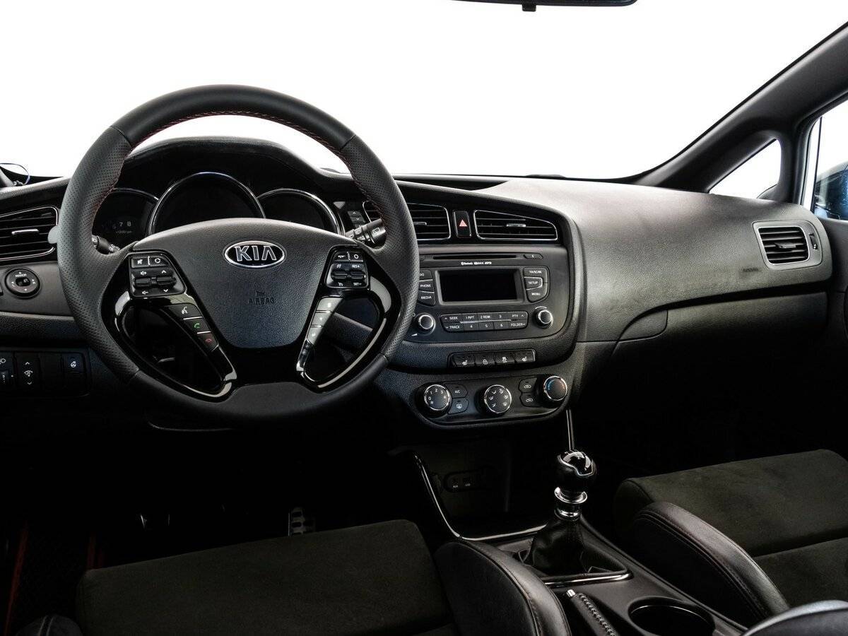 Купить Kia Ceed GT с пробегом. Фото: #11