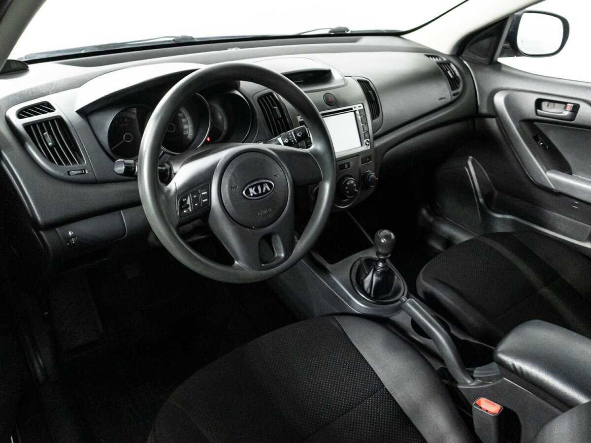 Купить Kia Cerato с пробегом. Фото: #10
