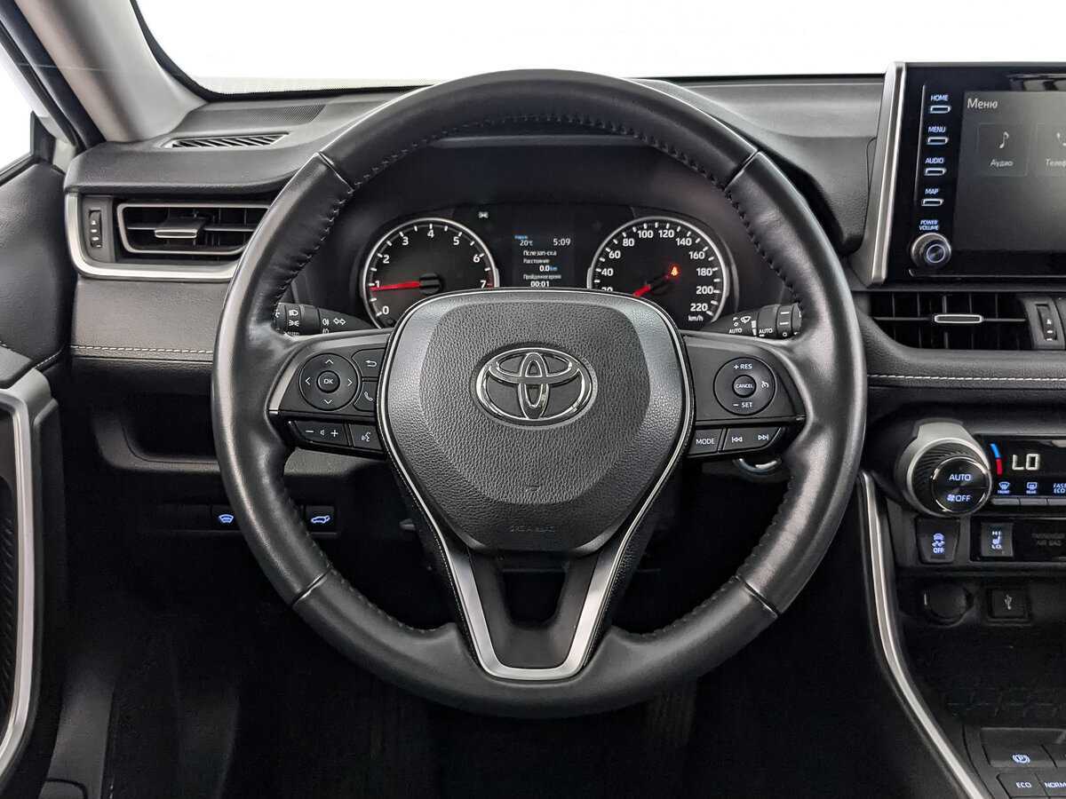 Купить Toyota RAV4 с пробегом. Фото: #17