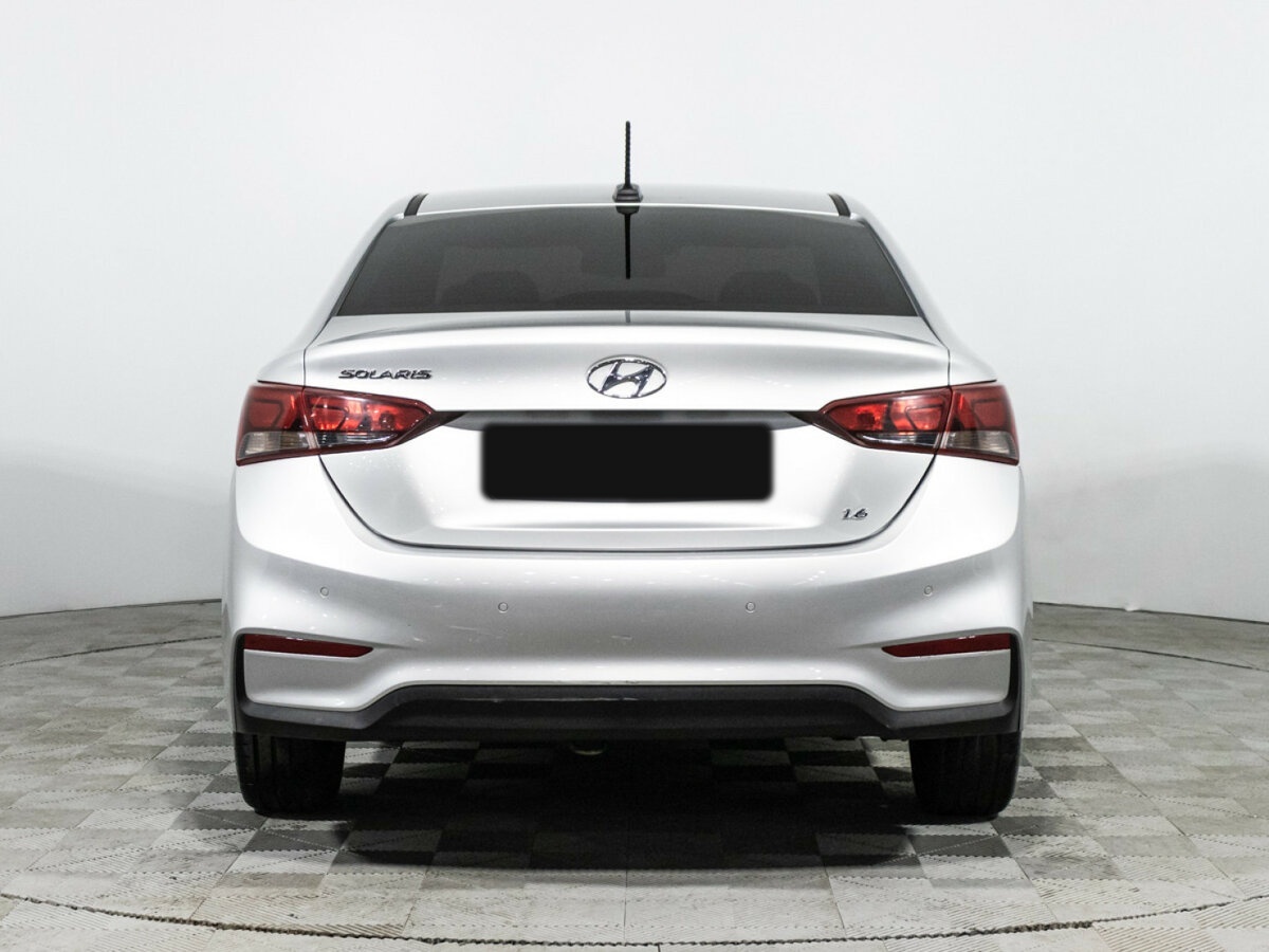 Купить Hyundai Solaris с пробегом. Фото: #5