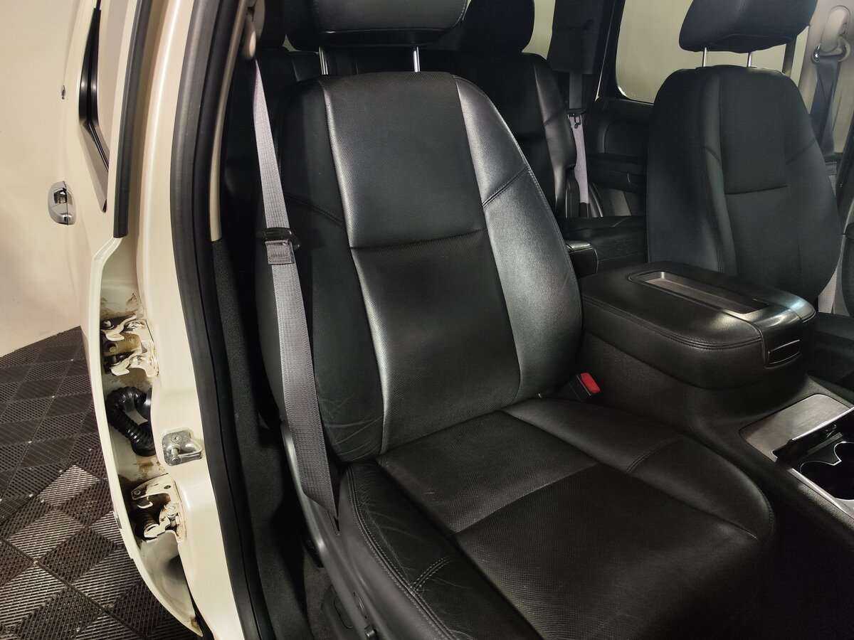 Купить Chevrolet Tahoe с пробегом. Фото: #20