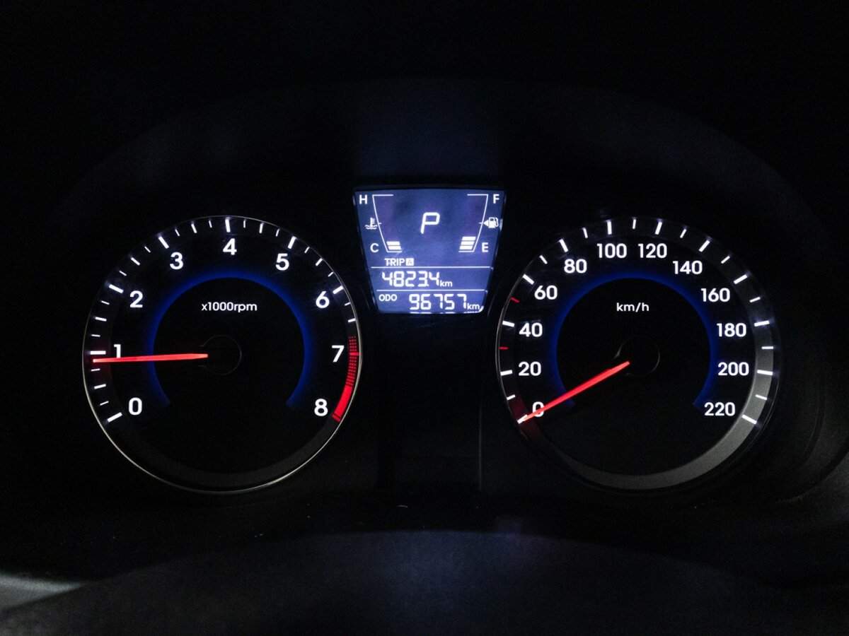 Купить Hyundai Solaris с пробегом. Фото: #11