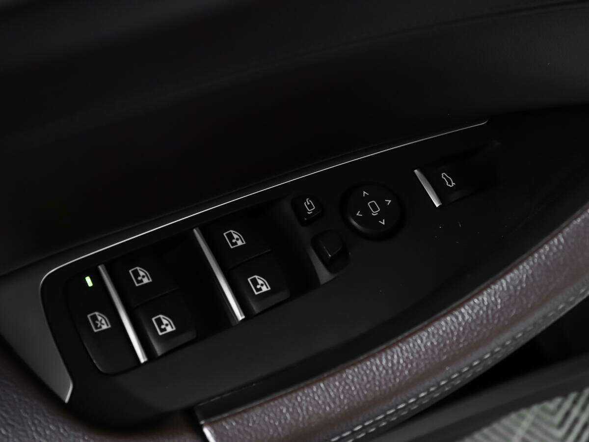 Купить BMW X3 с пробегом. Фото: #17