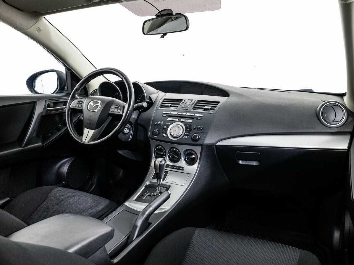 Купить Mazda 3 с пробегом. Фото: #8