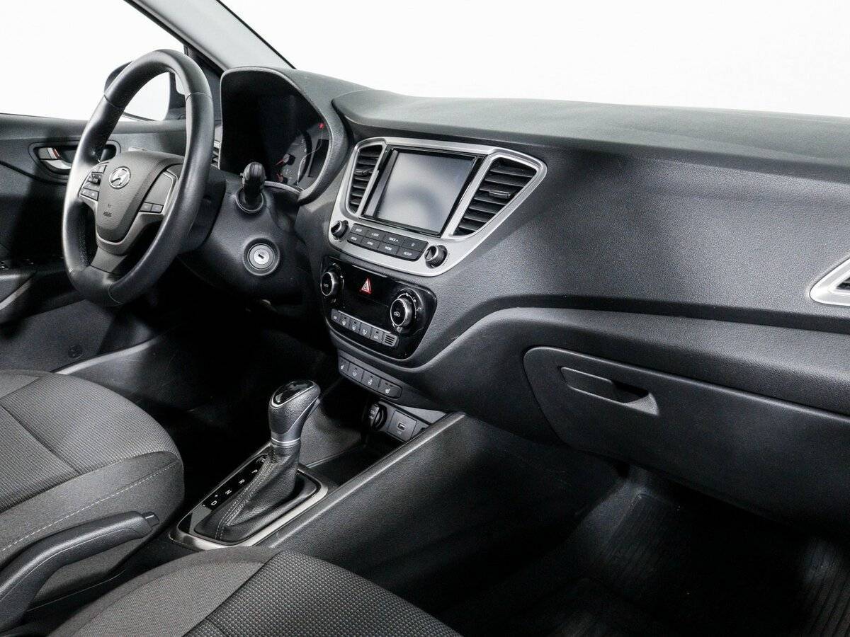 Купить Hyundai Solaris с пробегом. Фото: #8