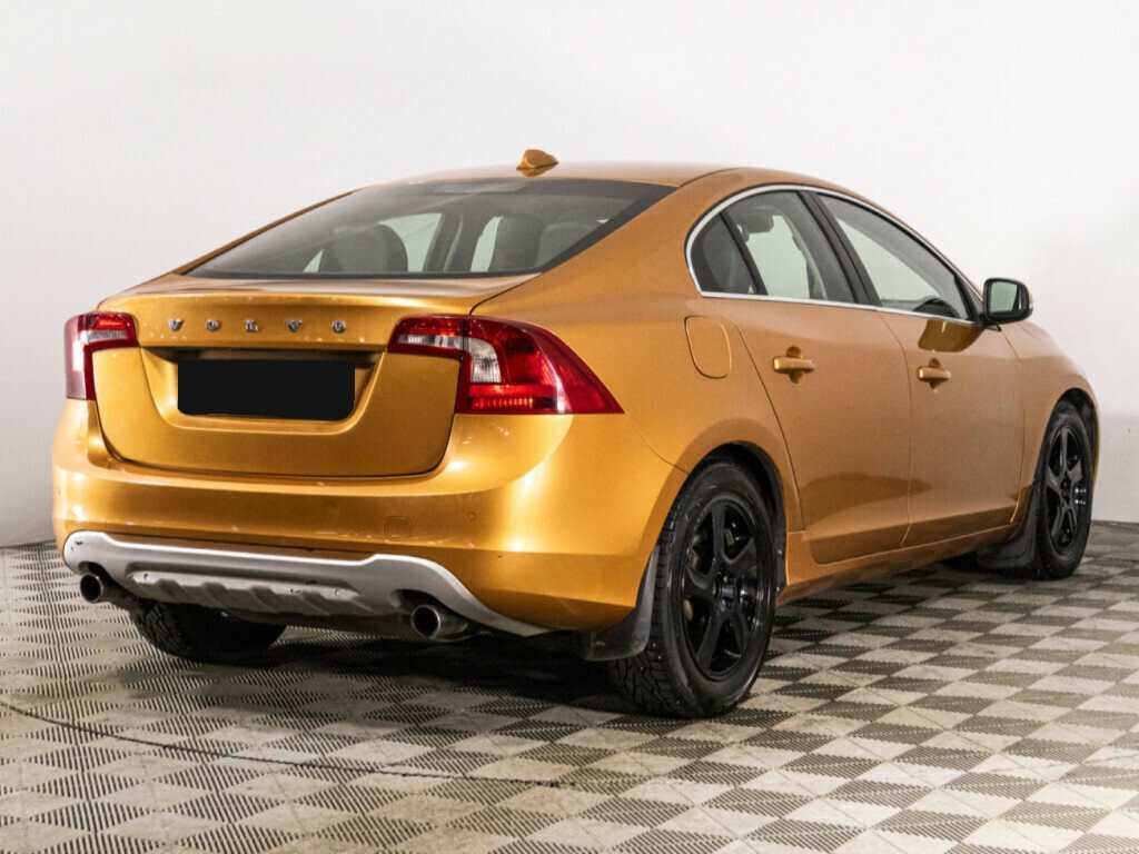 Купить Volvo S60 с пробегом. Фото: #4