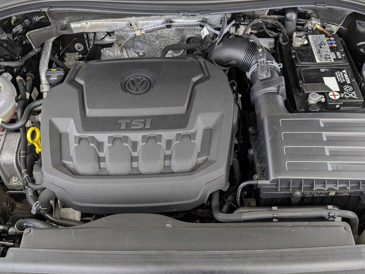 Купить Volkswagen Tiguan с пробегом. Фото: #8