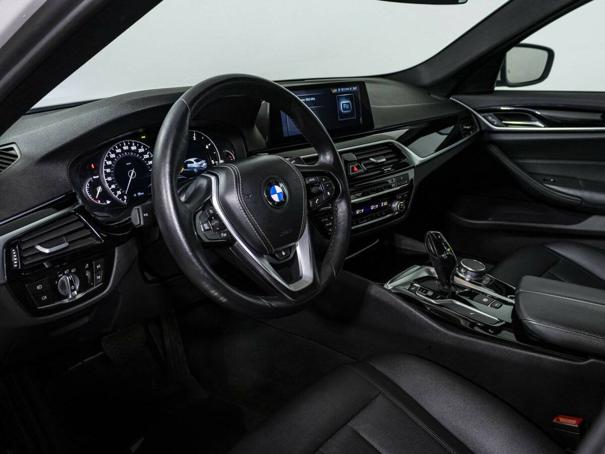 Купить BMW 5 серии с пробегом. Фото: #8