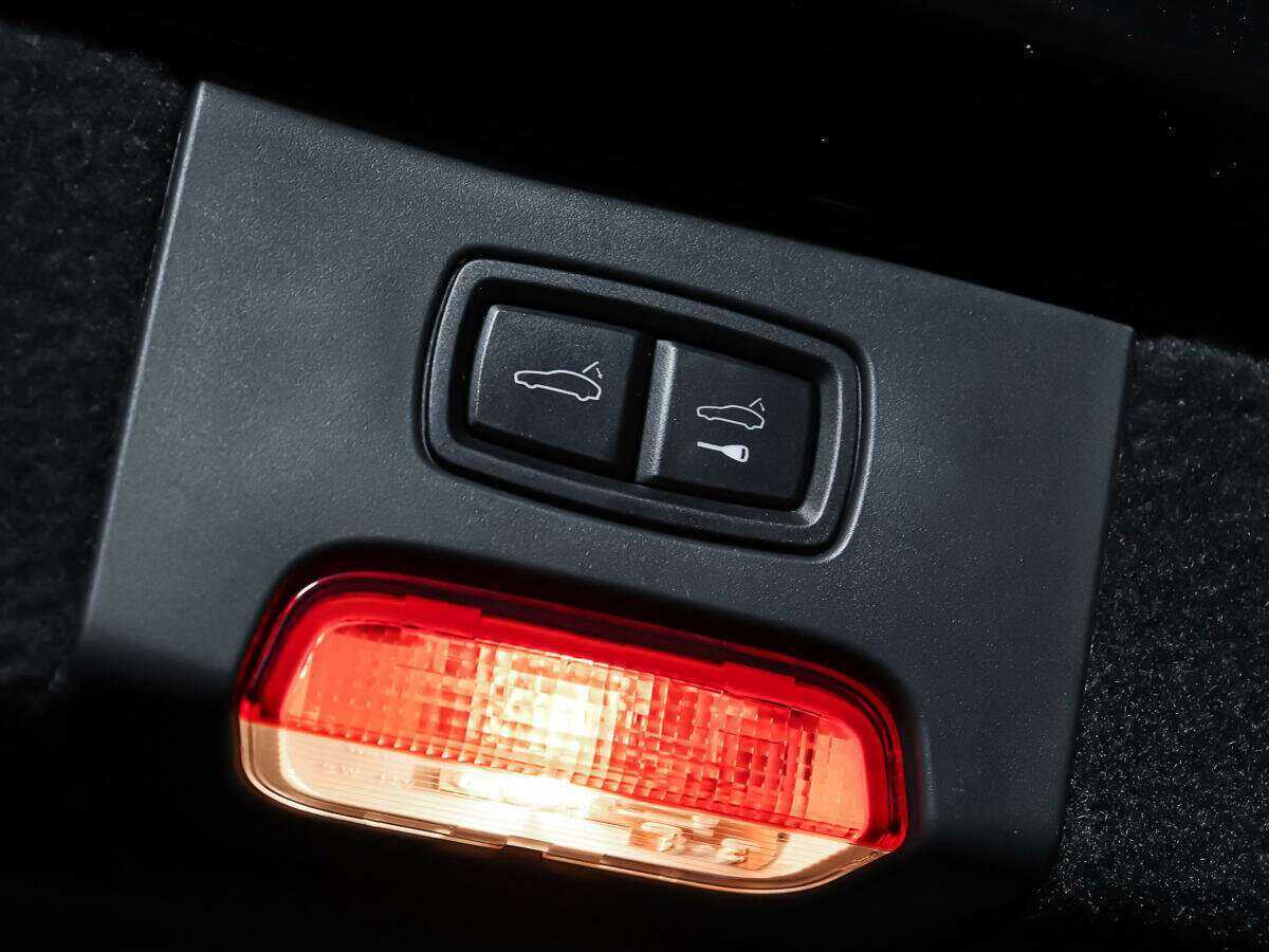 Купить Porsche Cayenne с пробегом. Фото: #28