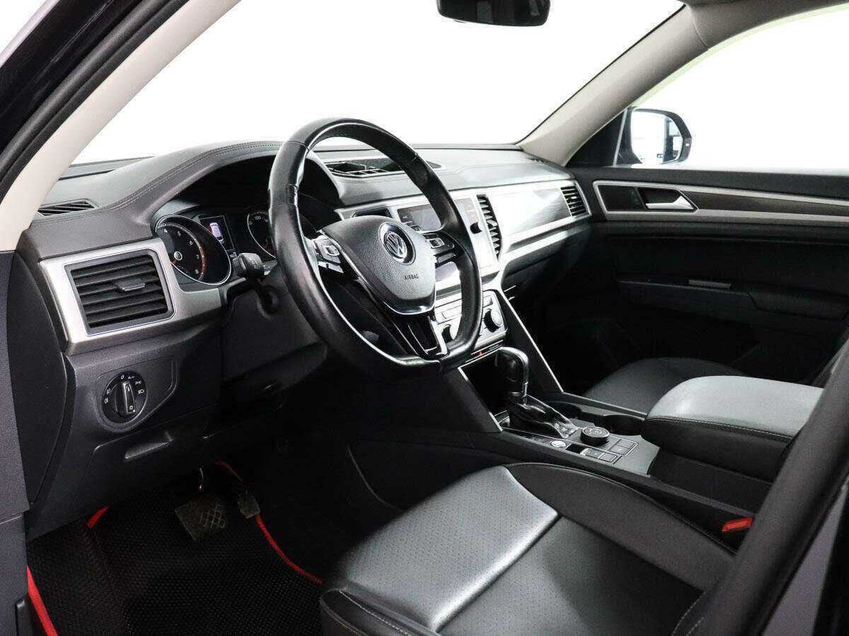 Купить Volkswagen Teramont с пробегом. Фото: #6