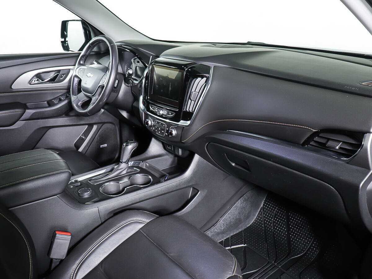 Купить Chevrolet Traverse с пробегом. Фото: #8