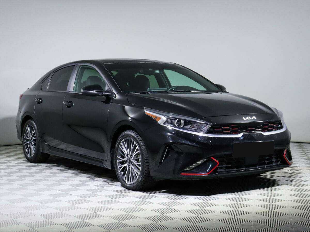 Купить Kia Forte с пробегом. Фото: #2