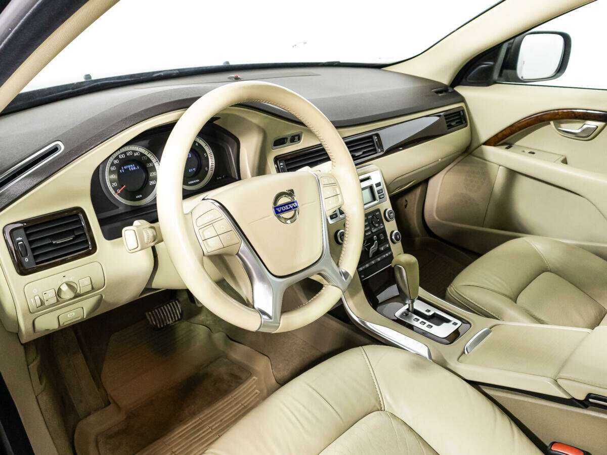 Купить Volvo XC70 с пробегом. Фото: #10