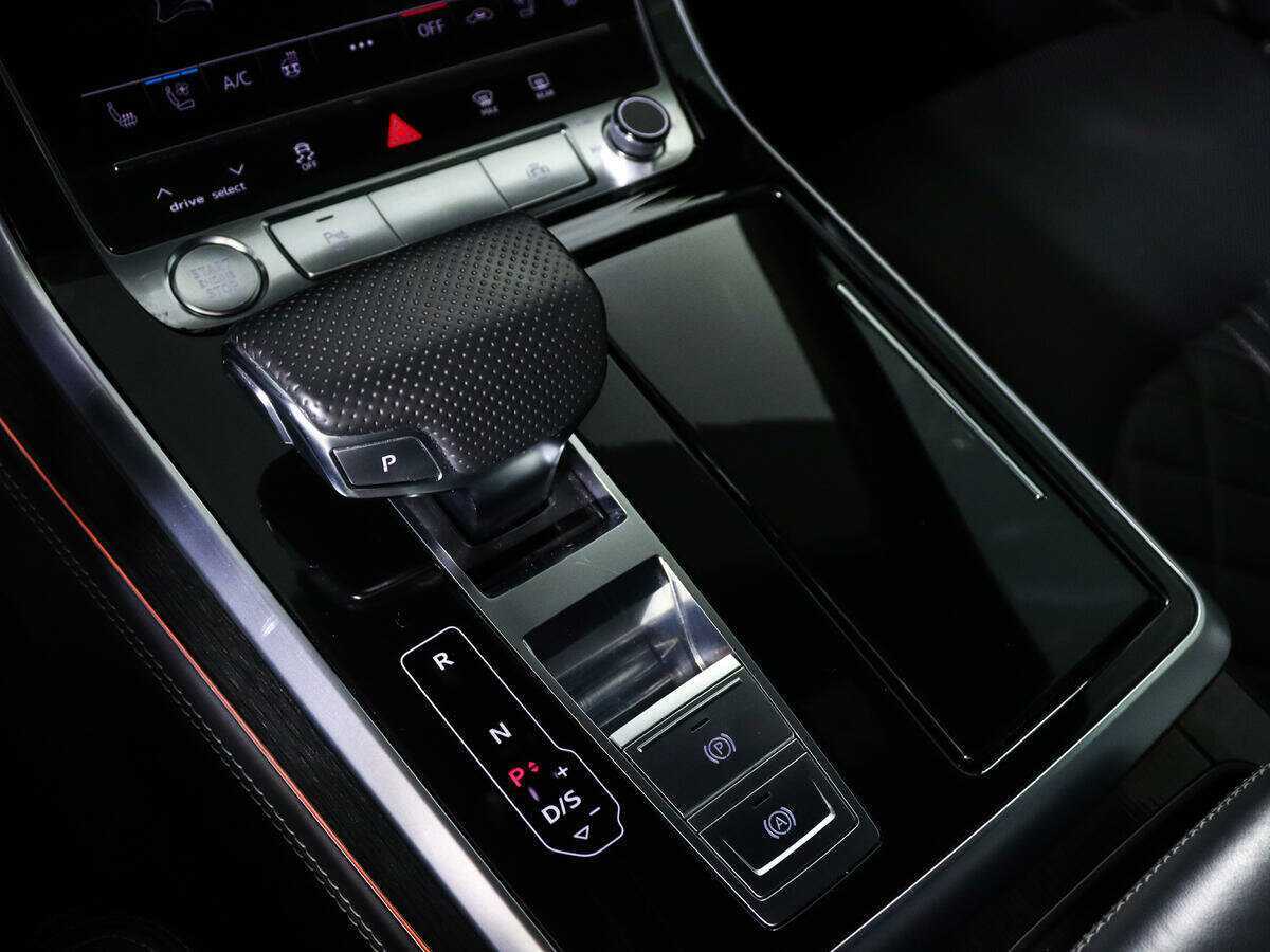 Купить Audi Q8 с пробегом. Фото: #19
