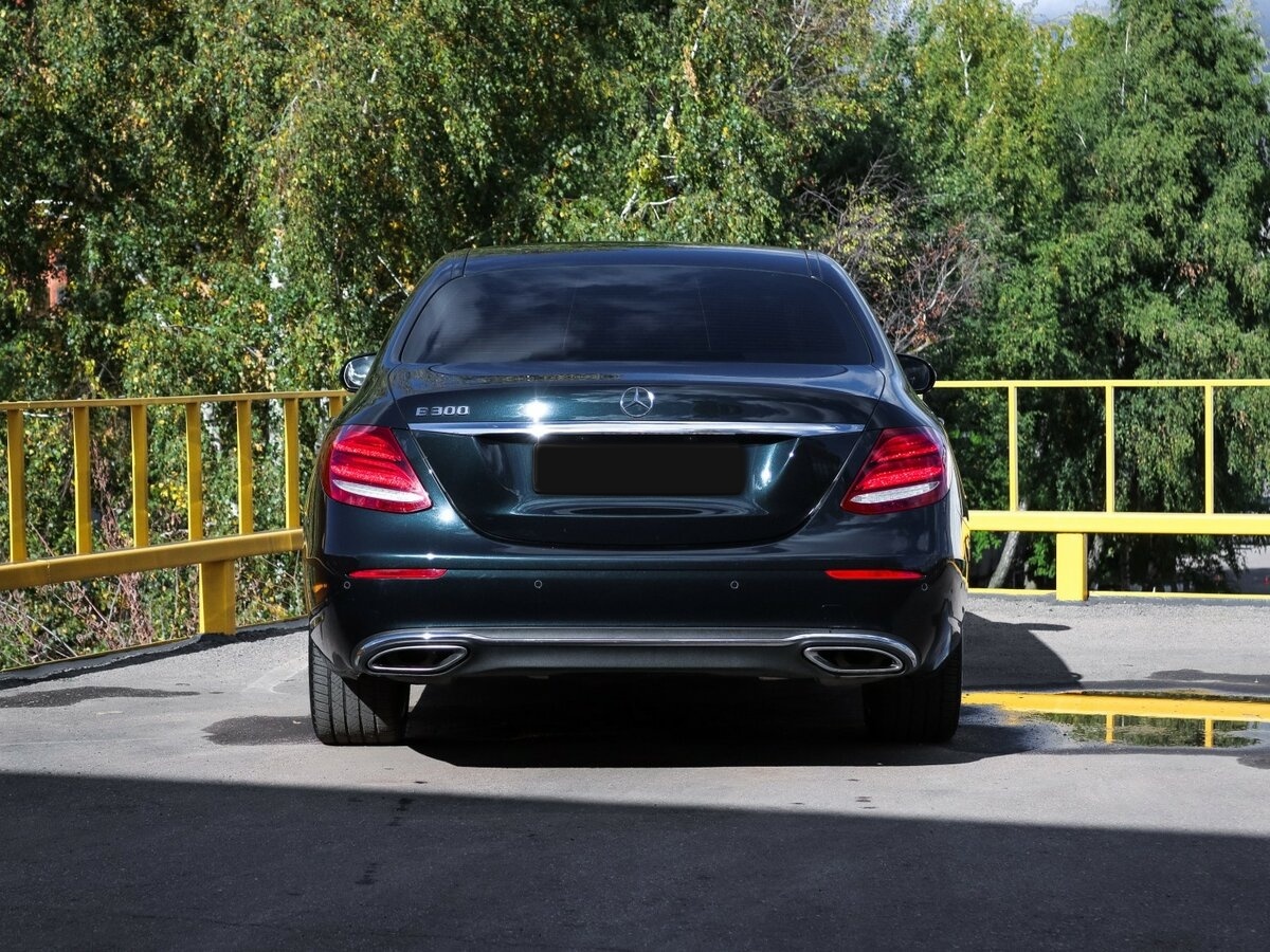 Купить Mercedes-Benz E-Класс с пробегом. Фото: #4