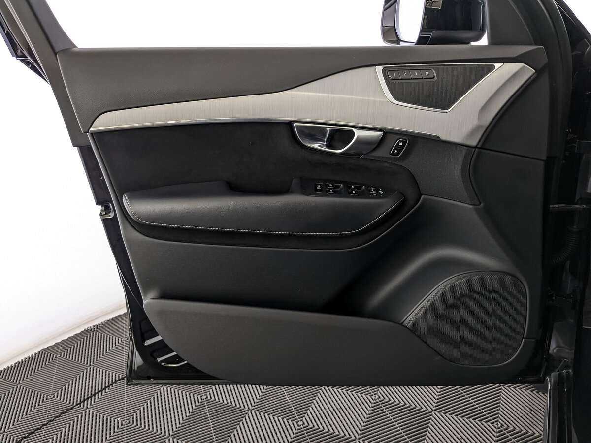 Купить Volvo XC90 с пробегом. Фото: #13