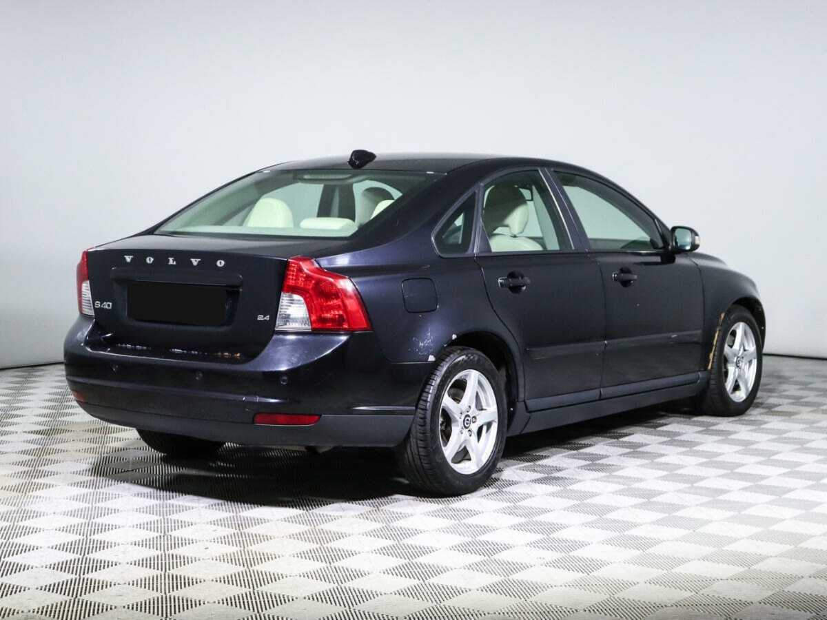 Купить Volvo S40 с пробегом. Фото: #3